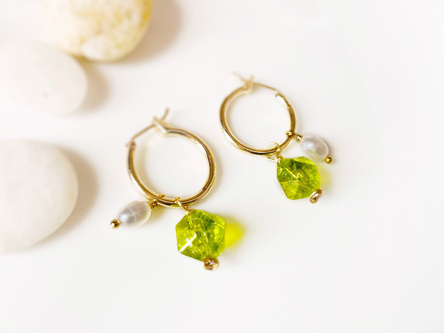 Natural peridot pearl gold hoop earrings, handmade natural gemstone freshwater pearl earrings, gift for her, gift for mom, August birthstone