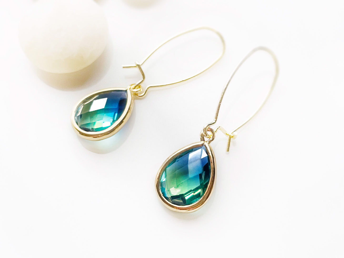 Bicolor sapphire drop earrings in 14K gold, bicolor blue sapphire teardrop crystal gem kidney wire earrings, gift for her, bridal earrings