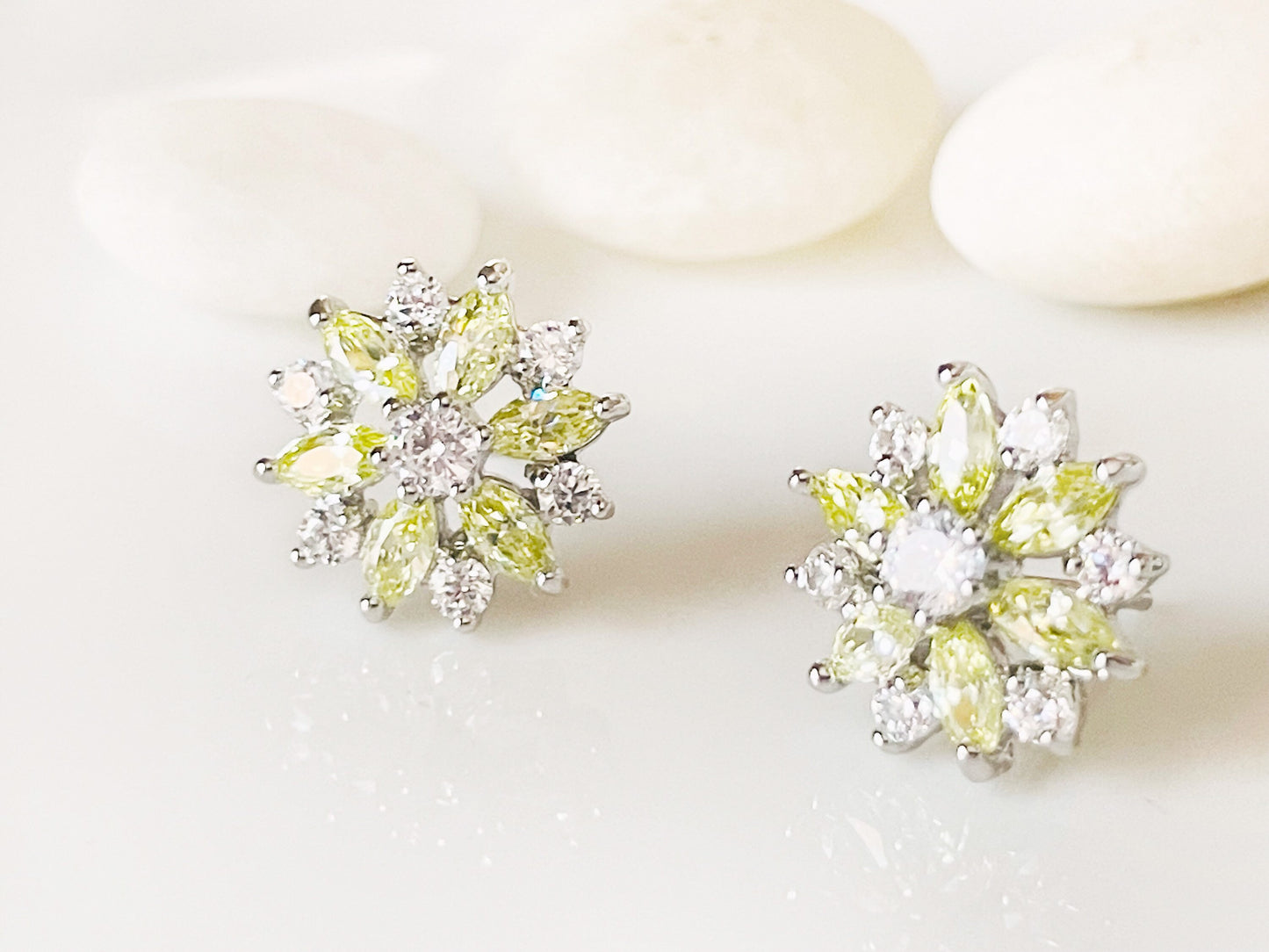 White sapphire flower stud earrings, flower stud earrings, snowflake earrings, gift for her, gift for mom, January birthstone