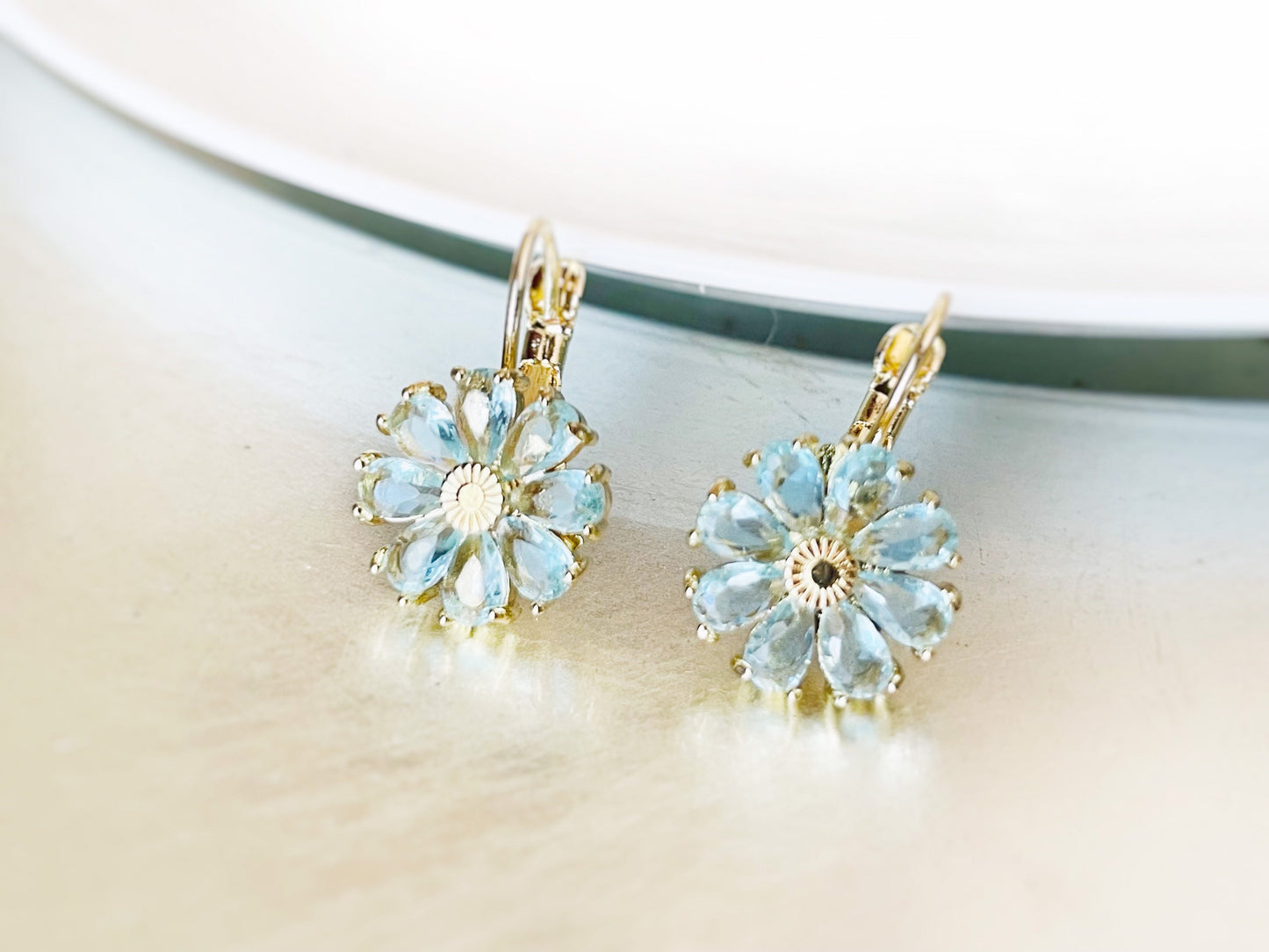 Aquamarine flower stud earrings 925 silver post, light blue gemstone daisy flower stud earring, March birthstone, gift for mom, gift for her