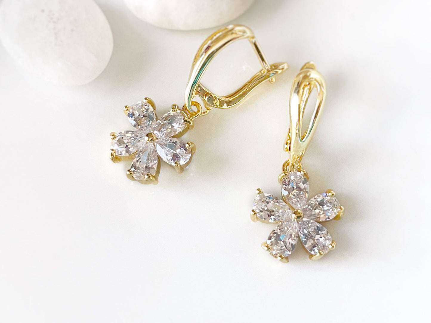 White sapphire flower dangle earrings, white gemstone flower drop earrings, gift for her, gift for mom, bridal earrings, April birthstone