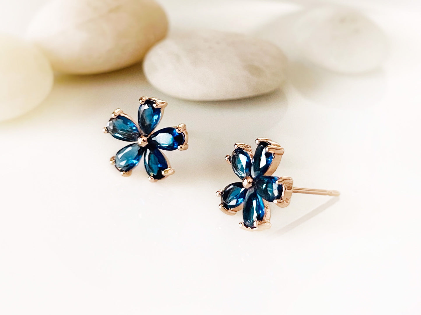 Small sapphire flower stud earrings in rose gold, blue gemstone flower studs, gift for her, gift for mom, September birthstone