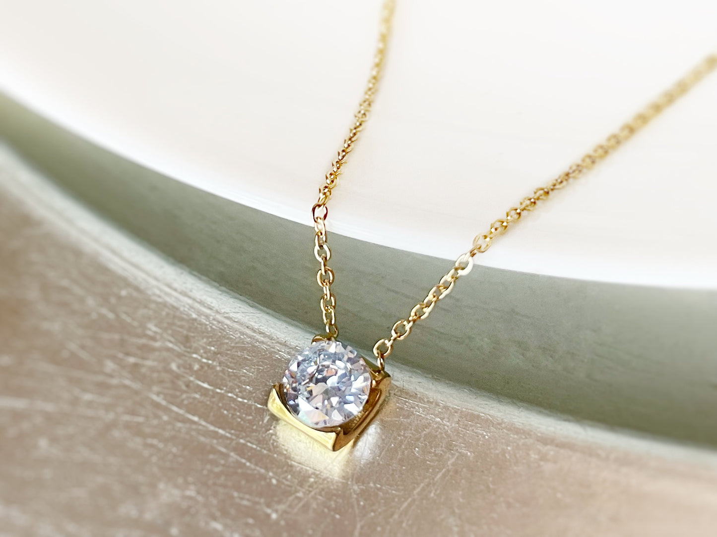 White sapphire solitaire necklace, 1ct solitaire dainty necklace, single stone pendant necklace, gift for her, gift for Mother