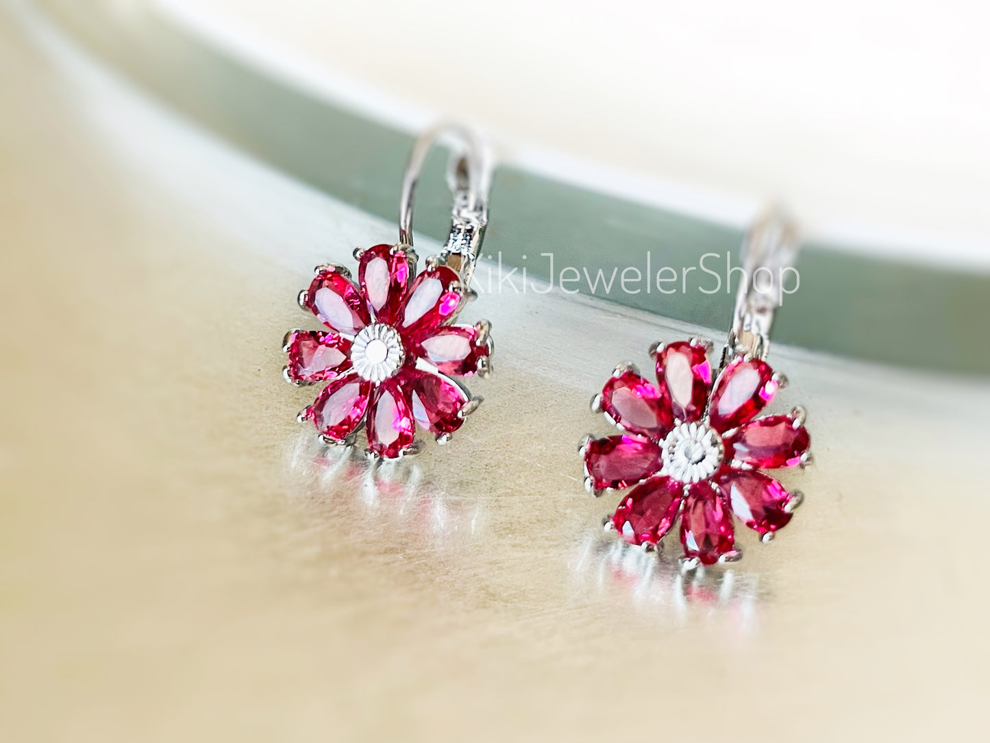 Daisy flower dangle earrings leverback, flower gem drop earrings, birthstone flower earring, gift for mom, gift for her, birthday earrings