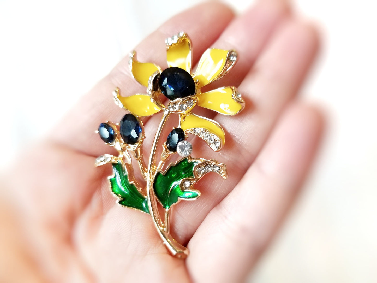 Sunflower crystals enamel brooch pin, blue sapphire crystal yellow flower brooch, red crystal yellow daisy pin, gift for her, gift for mom