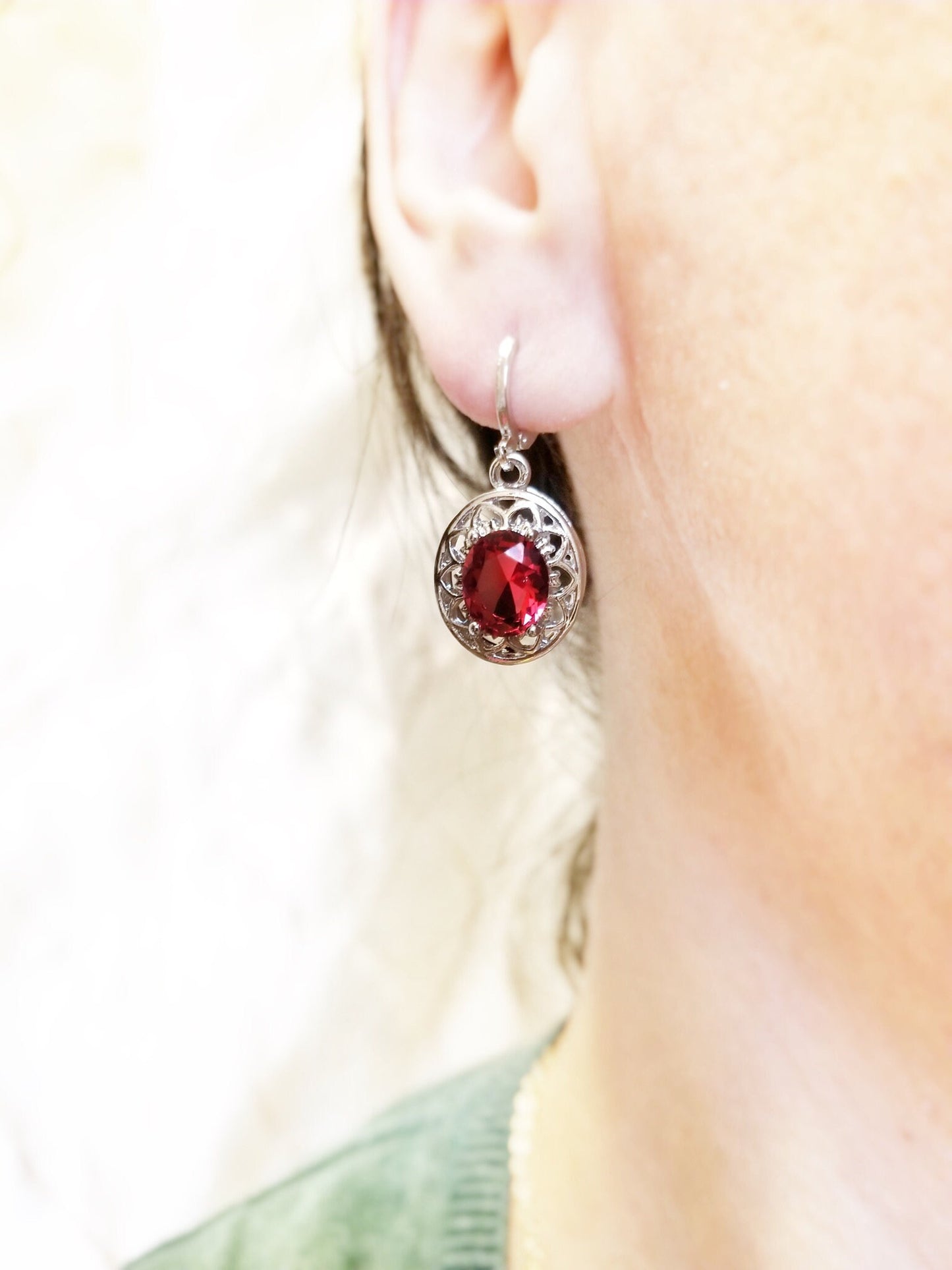 Large ruby dangling earring in 18k white gold, gift for her, gift for mom, July birthday gift