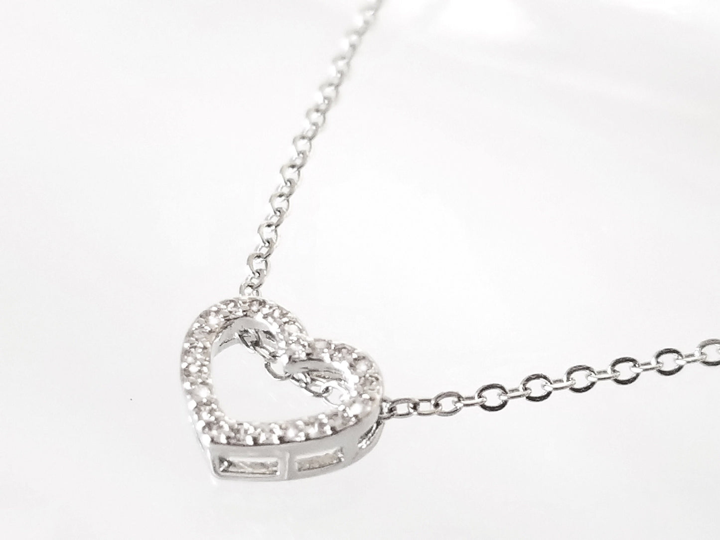 White Sapphire Small Heart Pendant Necklace in 18K White Gold Fillled, Dainty Necklace, Gift for Women, Gift for Mom