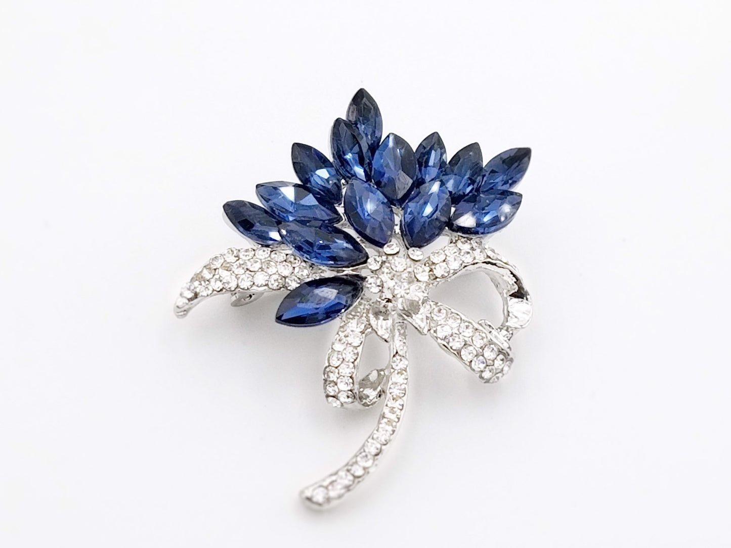 Sapphire floral bouquet brooch pin white gold, dark blue crystal wedding brooch, bridal bouquet pin, gift for her, gift for mom