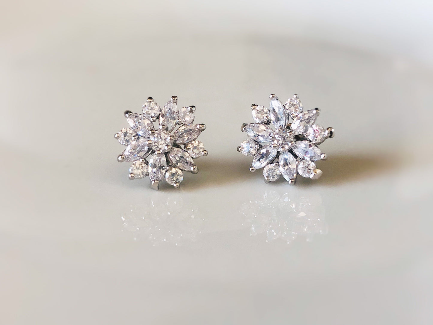 Garnet stud earring studs, red white gemstone flower studs, snowflake earrings, gift for her, gift for mom, January birthstone