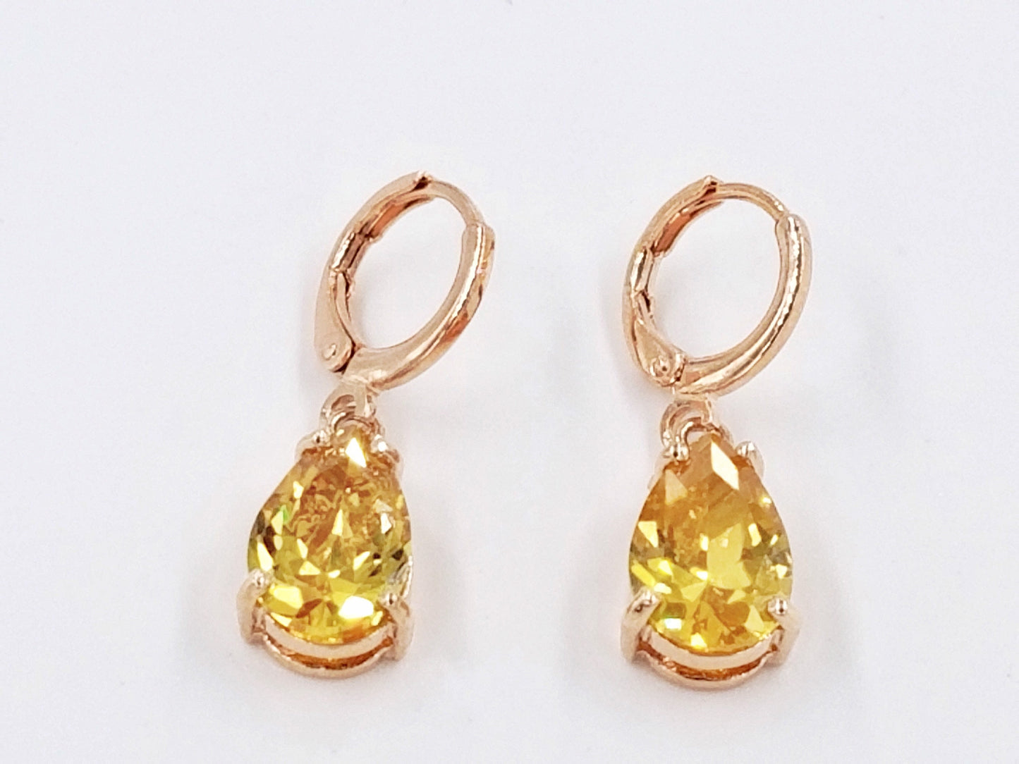 Citrine gemstone huggie dangling earring in 18K white gold, November birthstones, yellow gemstone earrings,gift for her, gift for mom