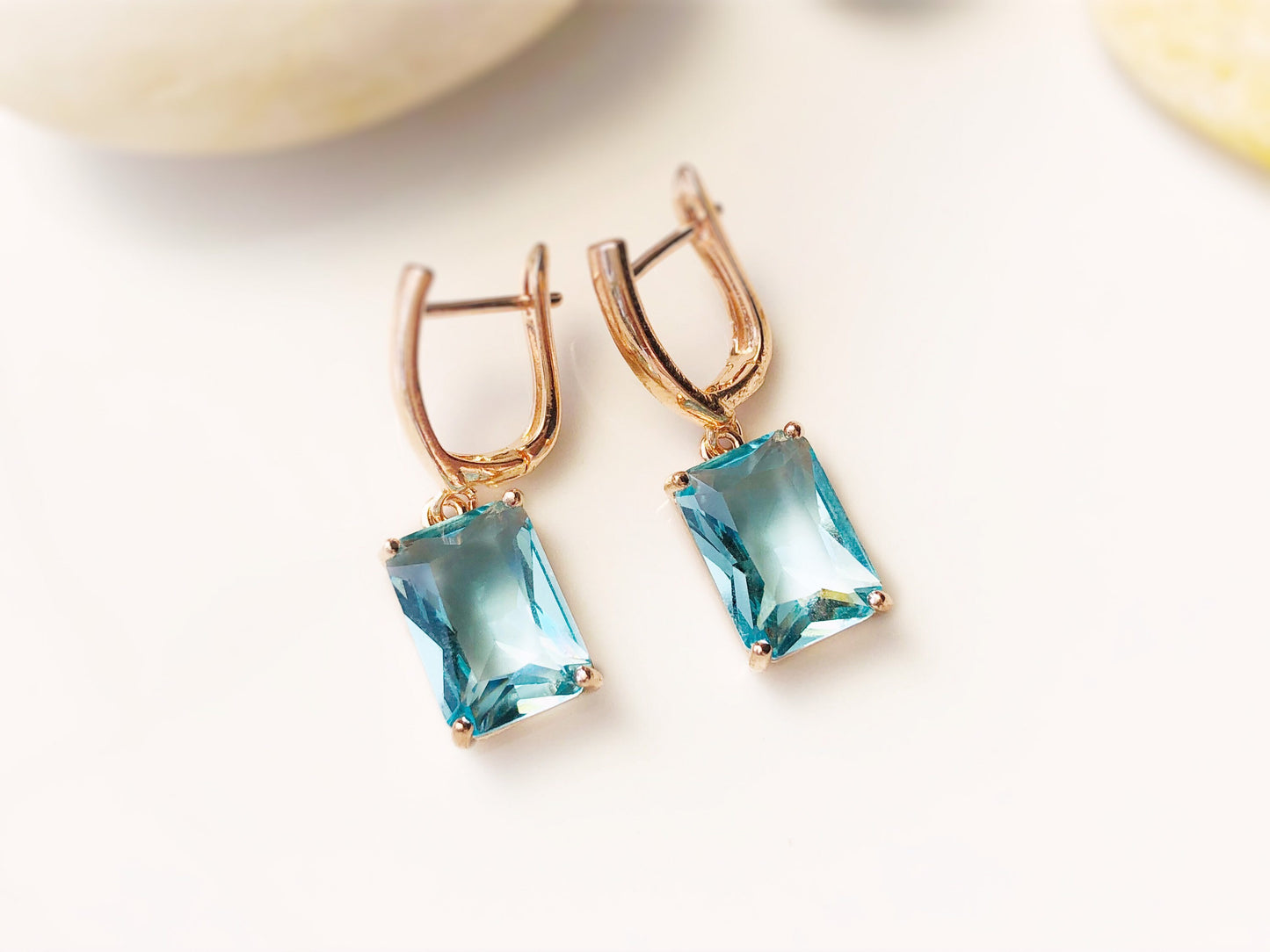 Large emerald cut aquamarine dangling earring in 18K white gold, March birthstone, light blue gemstone earrings, gift for mom, gift for her