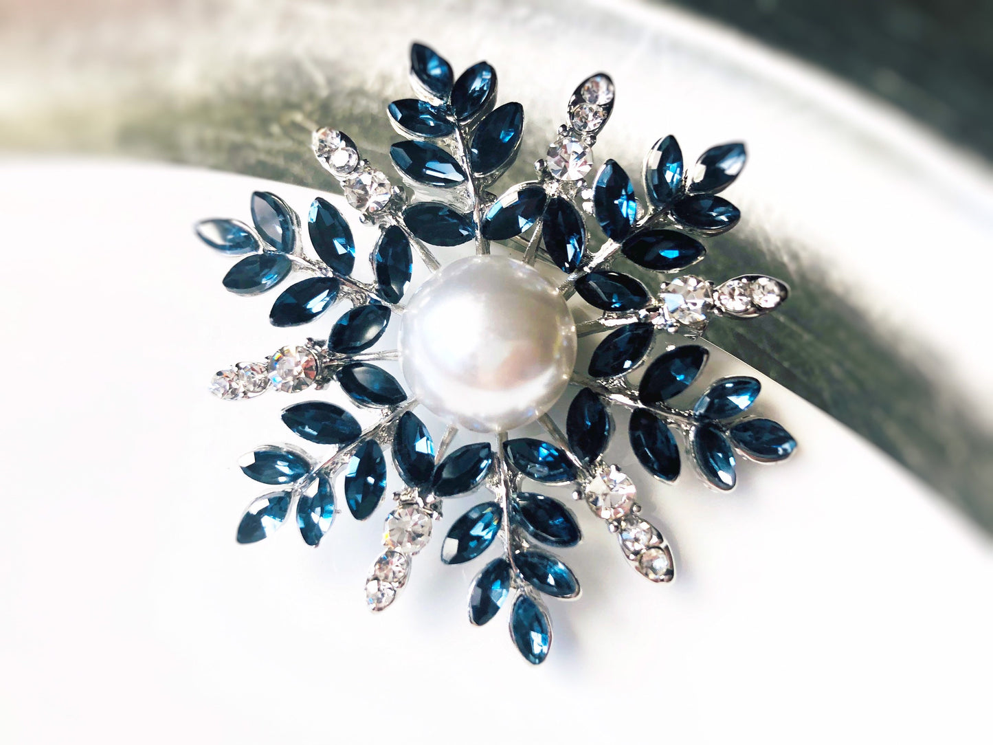 Crystal pearl brooch rose gold, flower bouquet brooch pin, wedding bouquet brooch, gift for mom, gift for her