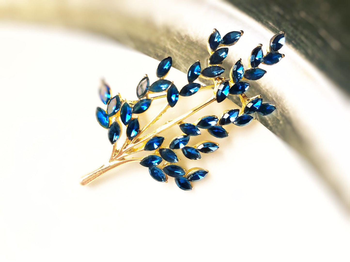 Blue sapphire tree branch brooch, tree crystal brooch pin, navy crystal brooch gold, gift for mom, gift for her