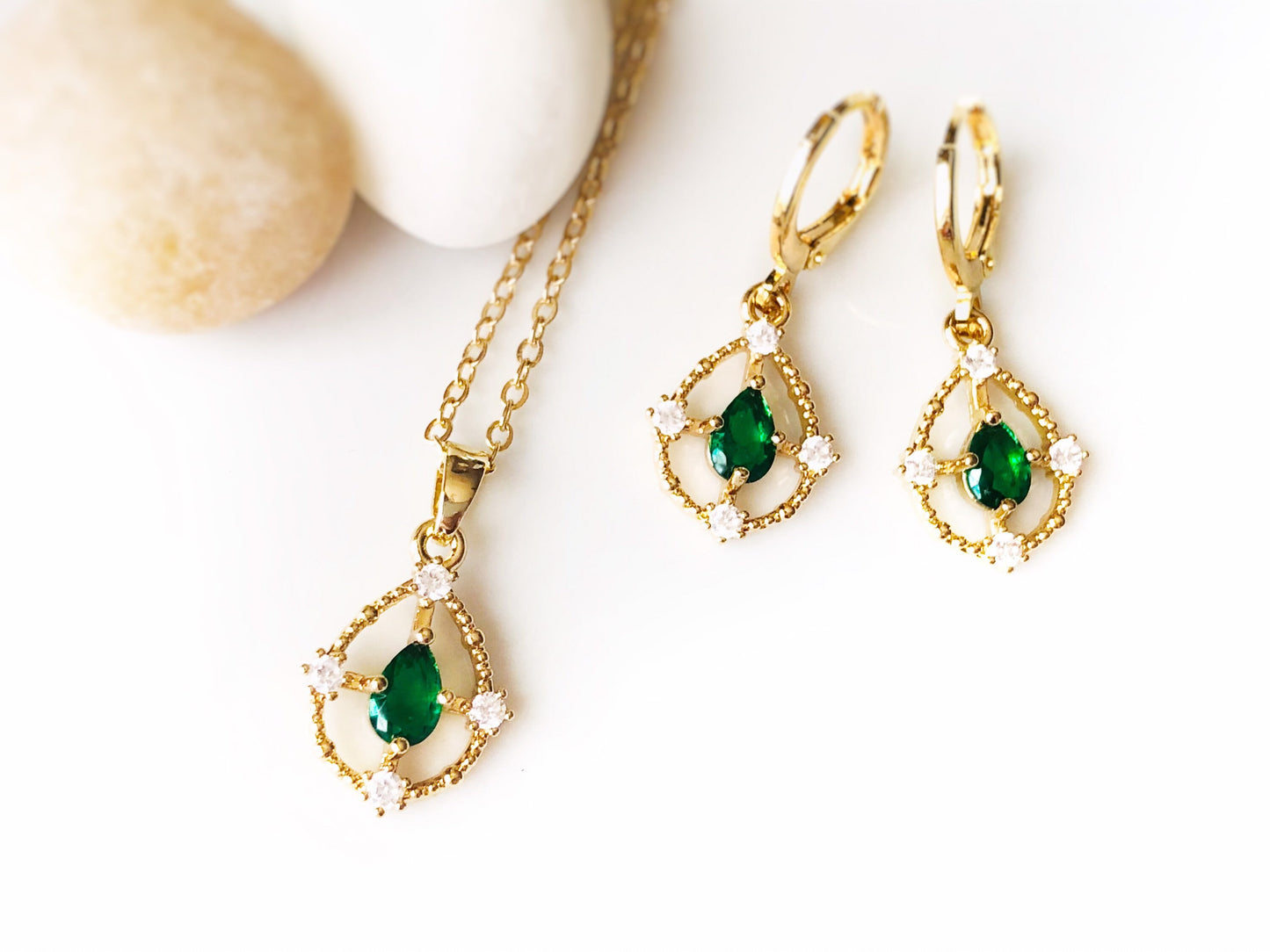 Emerald and white sapphire jewelry set in 14K gold filled necklace earrings set, gift for her, gift for mom, May birthstone