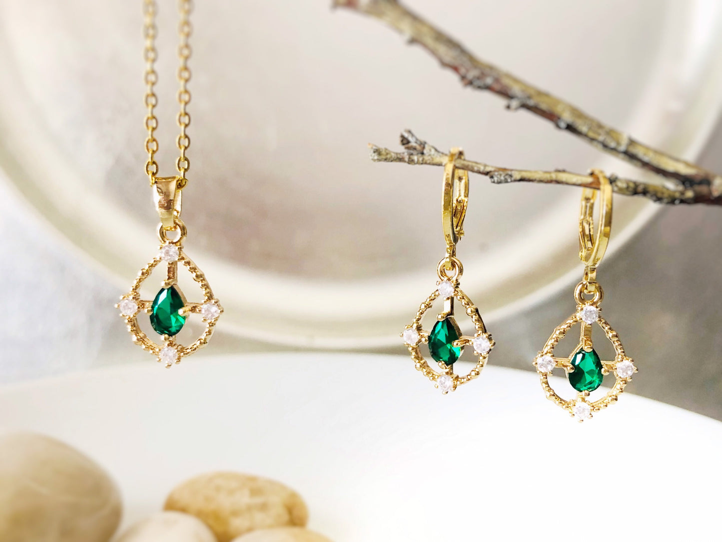 Emerald and white sapphire jewelry set in 14K gold filled necklace earrings set, gift for her, gift for mom, May birthstone