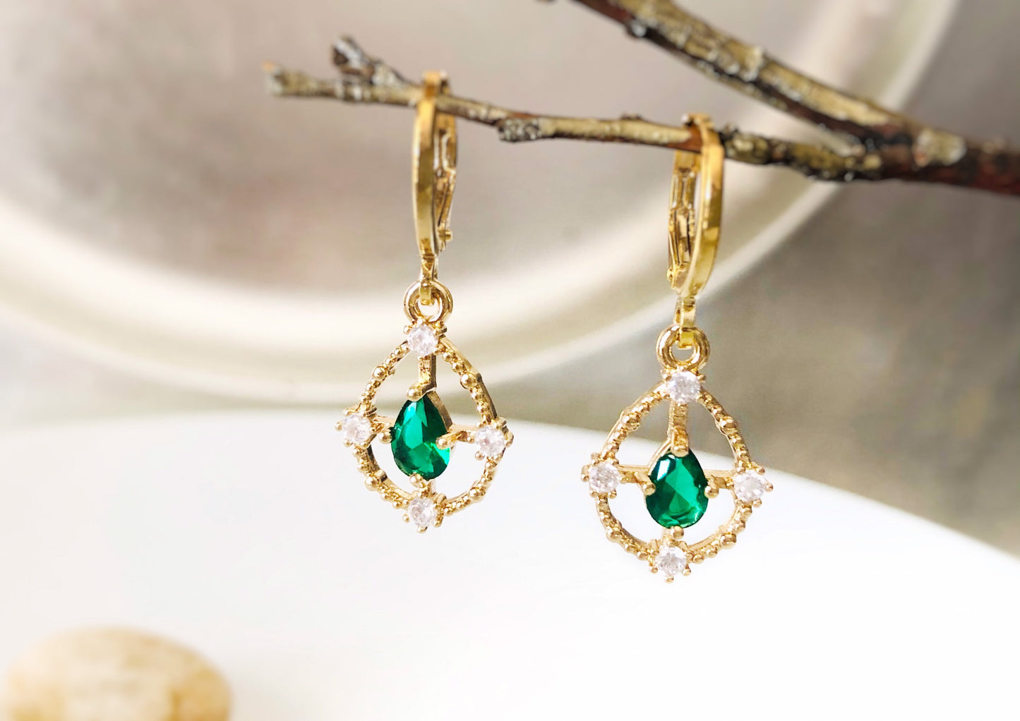 Emerald and white sapphire jewelry set in 14K gold filled necklace earrings set, gift for her, gift for mom, May birthstone