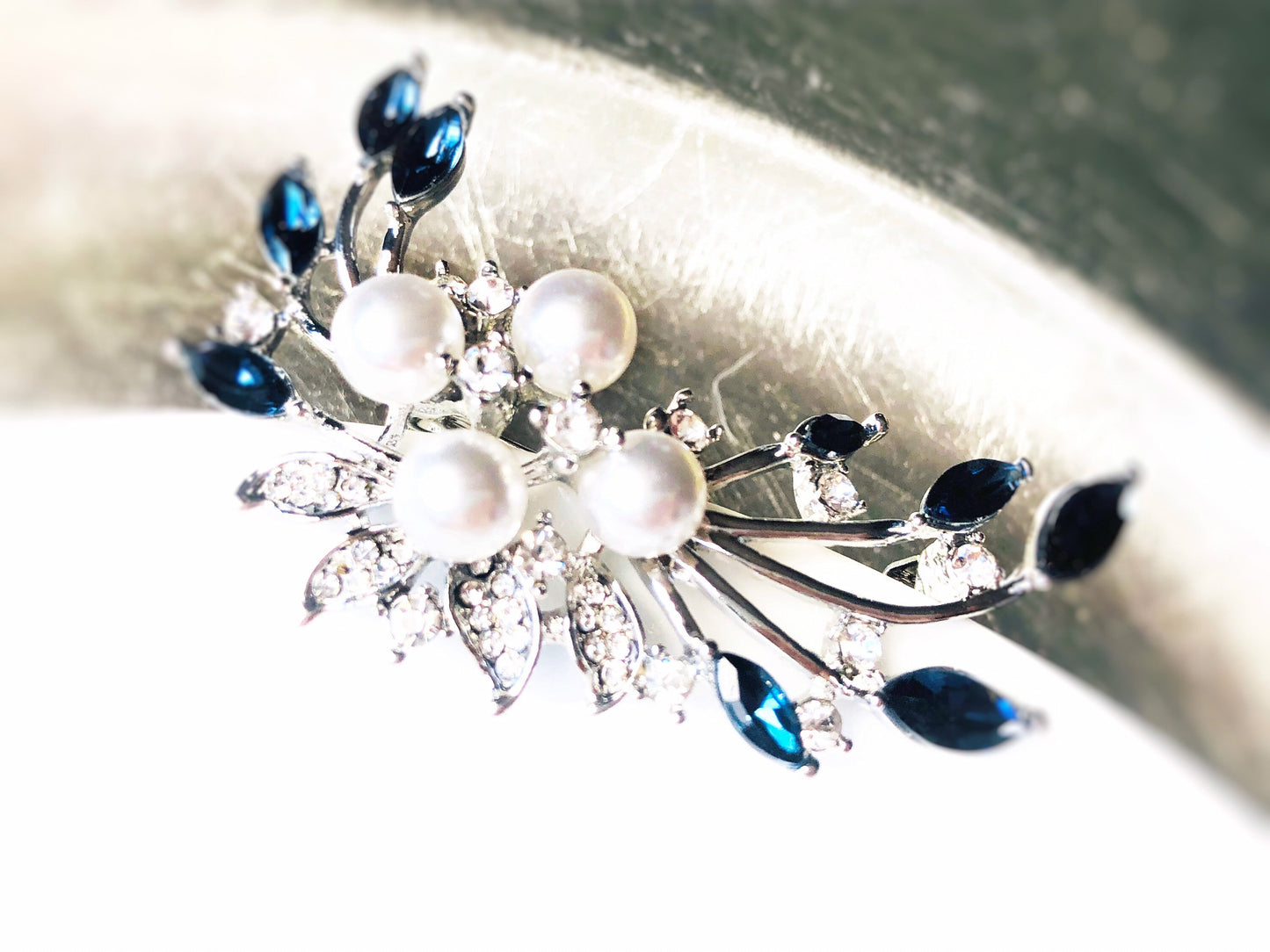 Sapphire crystal pearl brooch, blue flower crystal brooch pin in 18K white gold, wedding bouquet brooch, gift for mom, gift for her