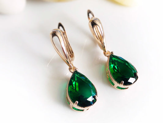 Emerald teardrop dangle earrings, May birthstones, emerald green gemstone earrings, gift for her, gift for mom, bridal earrings