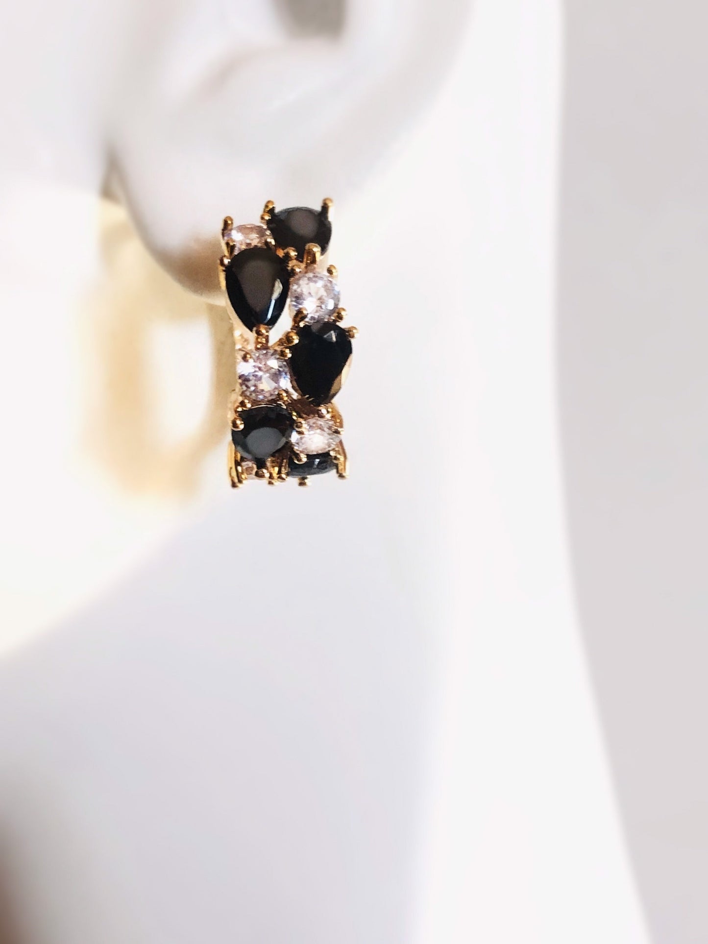 Black onyx white sapphire statement hoop earrings gold, black white gemstones large gold hoops, gift for mom, gift for her