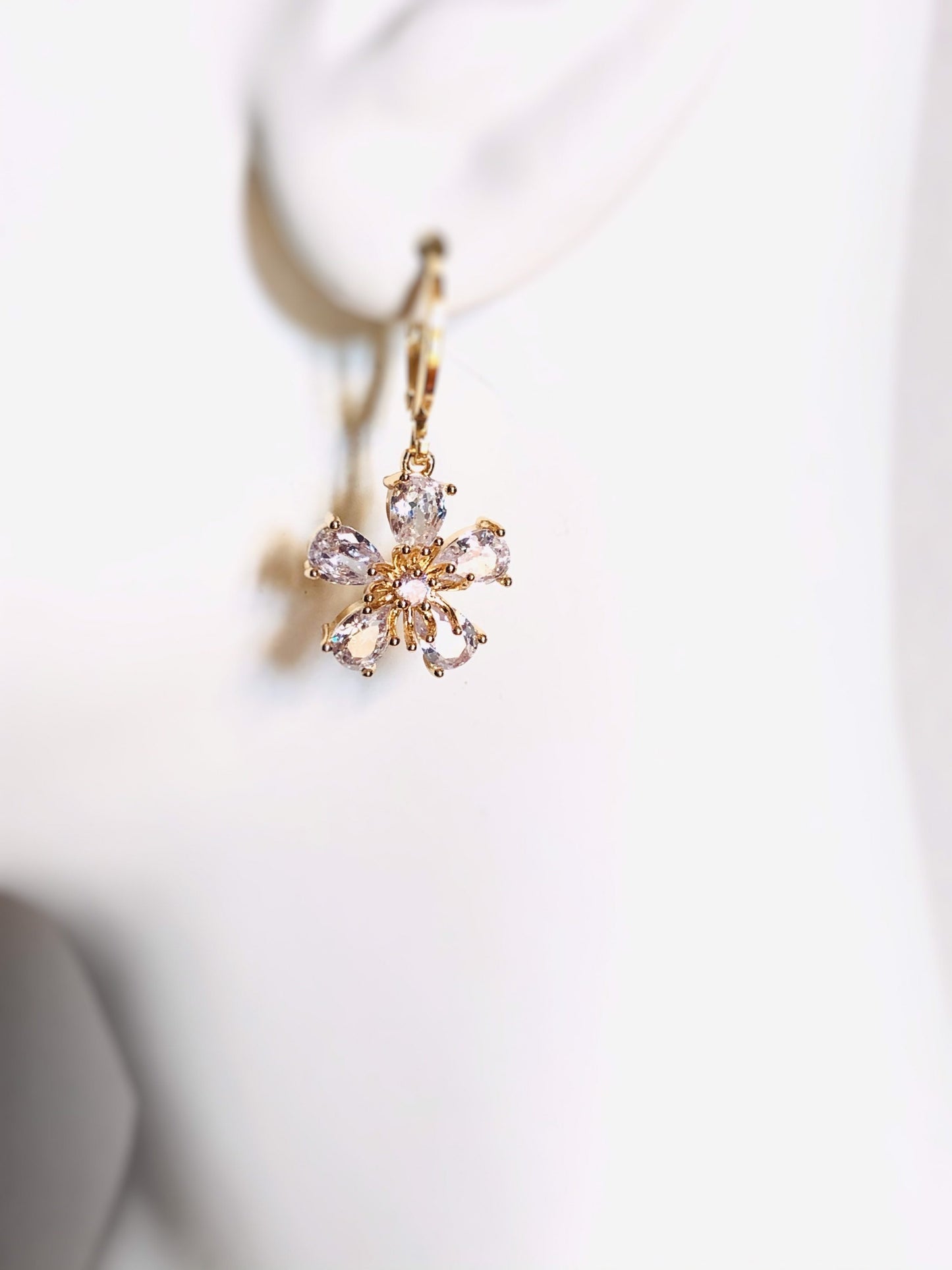 White sapphire flower dangle earrings in 14K gold, white flower drop earrings, April birthstone earrings , gift for mom, gift for her