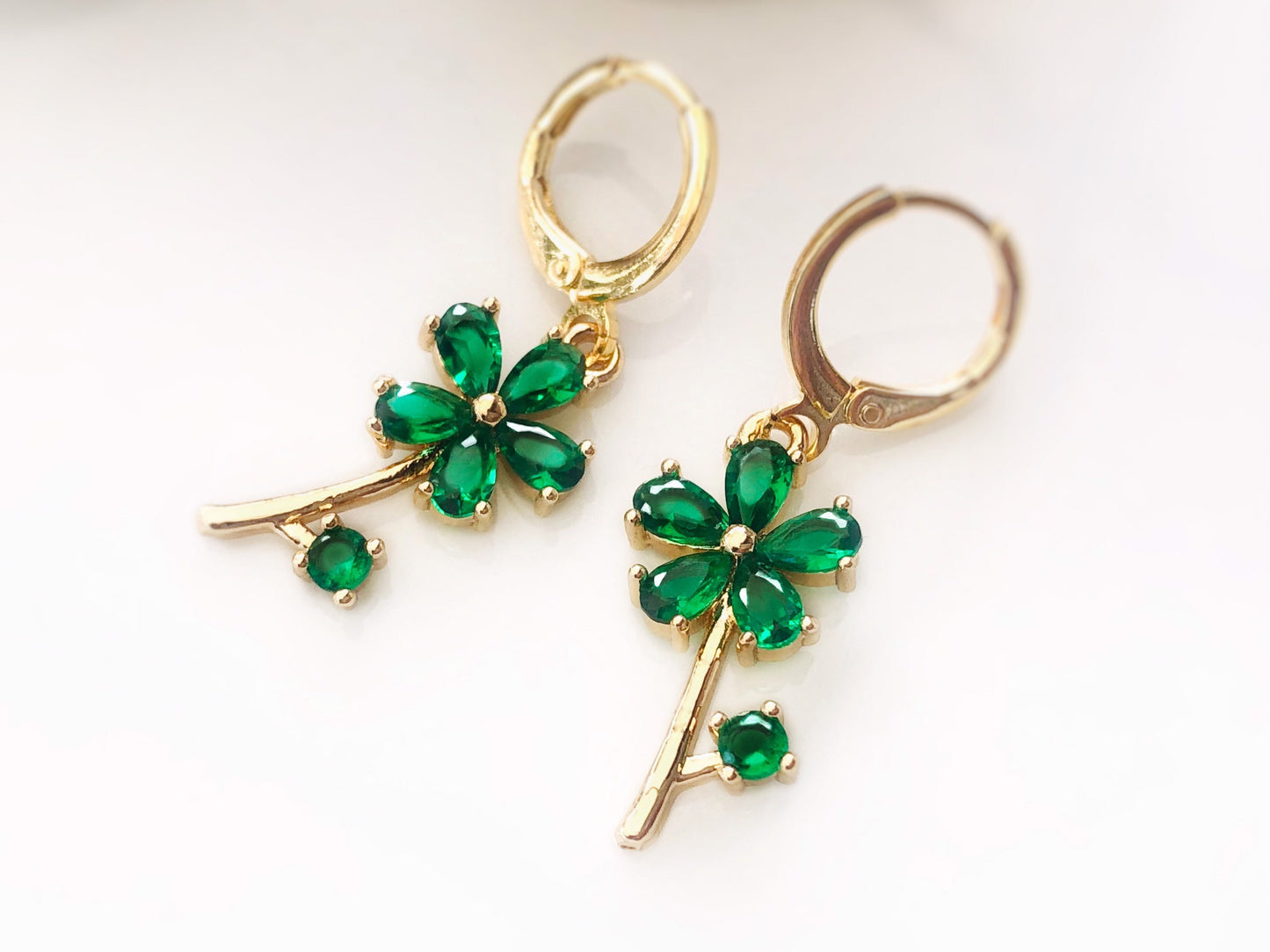 Emerald flower dangle earrings in 14K gold plated, green flower drop earrings, May birthstone earrings, gift for mom, gift for her