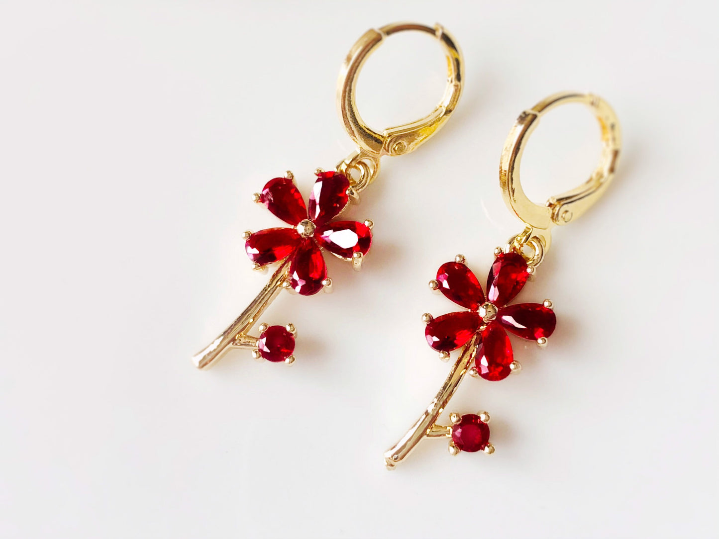 Ruby flower dangle earrings gold, red flower drop earrings, flower dangle earrings, July birthstone earrings, gift for mom, gift for her