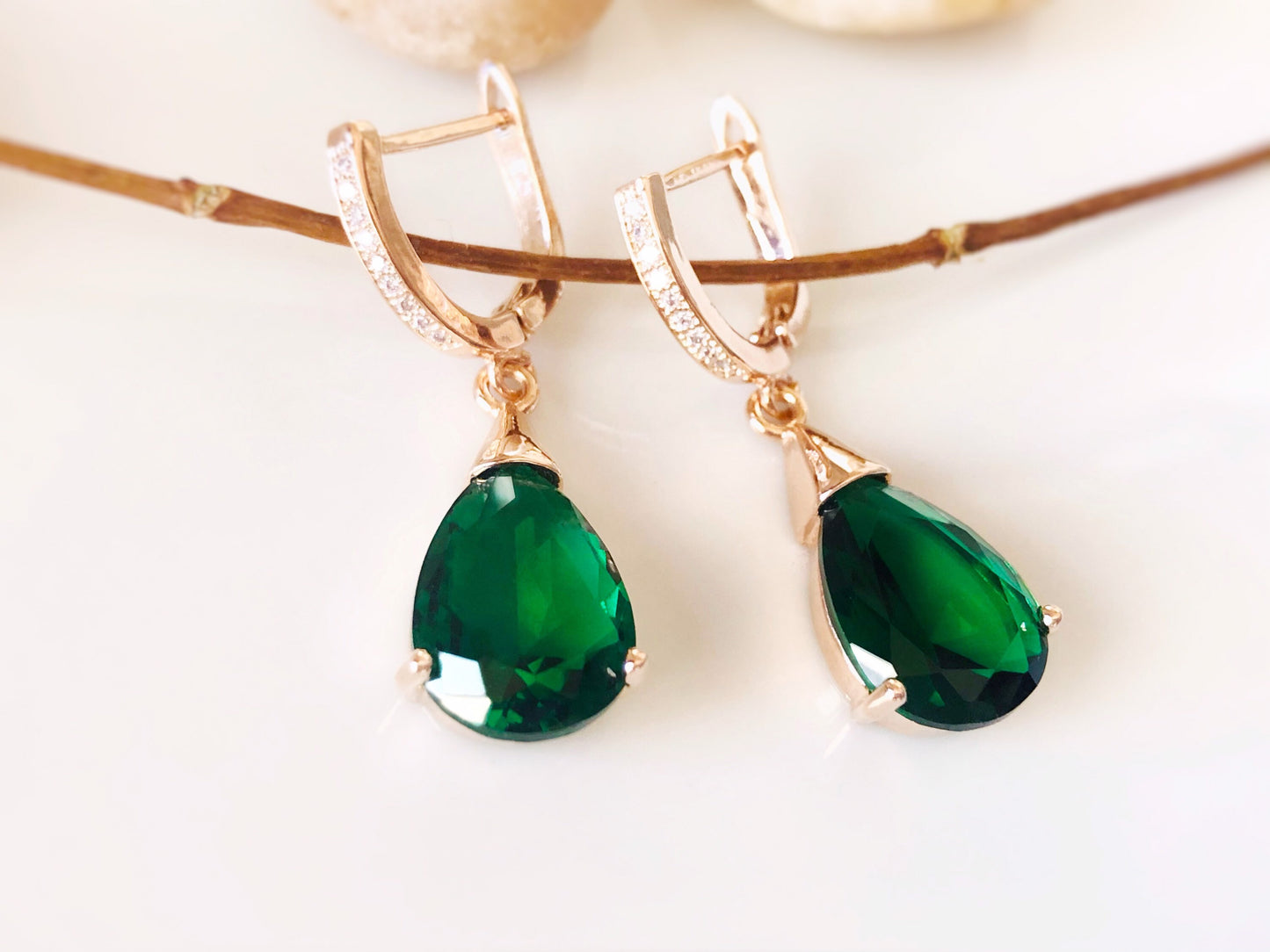 Teardrop emerald drop earrings, green gemstone drop earrings, green crystal bridesmaids earrings, gift for her, gift for mom, May birthstone