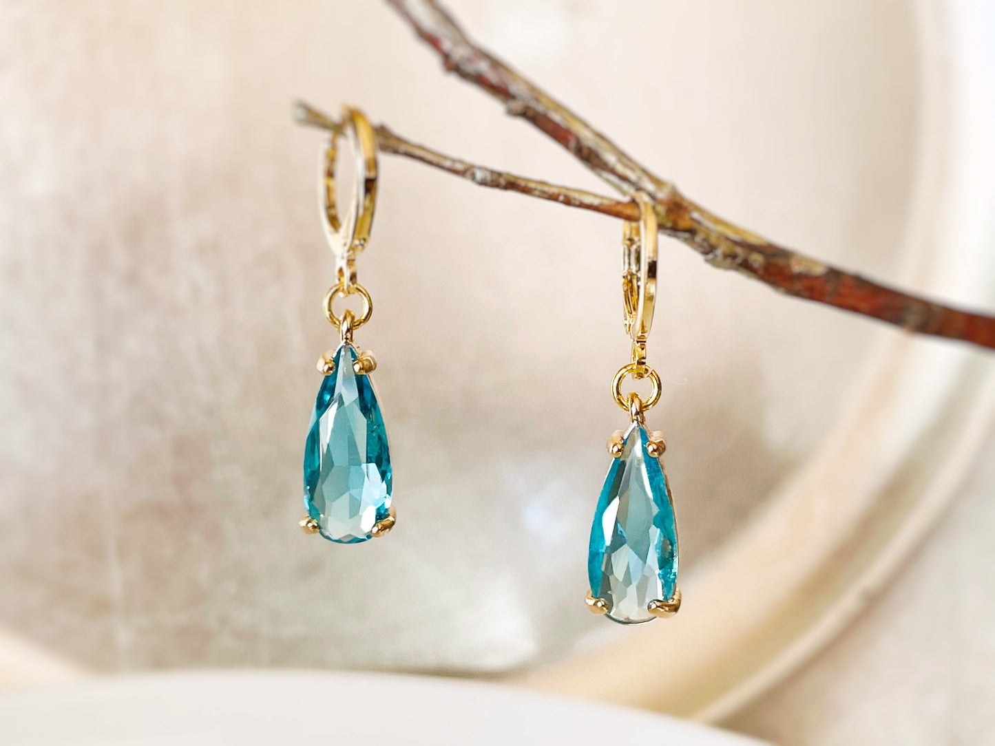 London blue topaz teardrop dangling earring gold, December birthstone, elongated blue gemstone earrings, gift for her, gift for mom