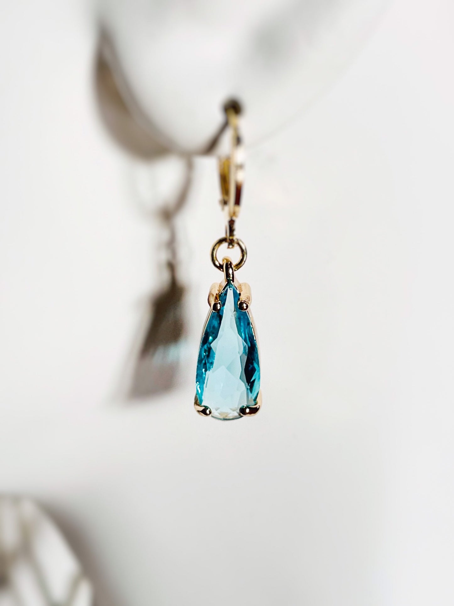 Blue topaz teardrop dangling earrings gold, December birthstones, elongated blue gemstone earrings, gift for her, gift for mom