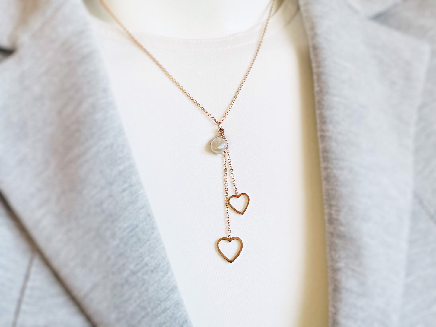 Double heart pearl lariat necklace in 18K rose gold, baroque pearl Y necklace, valentines gift, gift for her