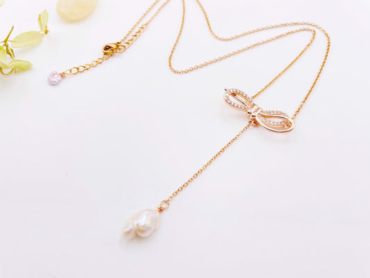 Baroque pearl lariat necklace in 18K rose gold, statement pearl Y necklace, gift for her, gift for mom