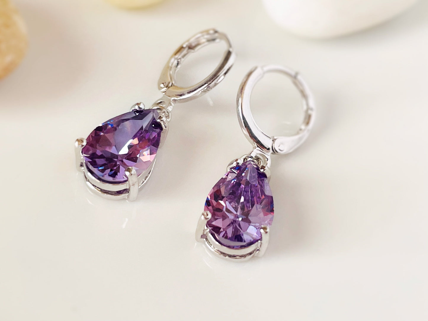 Amethyst gemstone huggie dangling earring in 18K white gold, February birthstones, purple gemstone earrings, gift for her, gift for mom