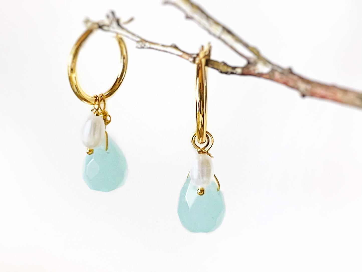 Aquamarine pearl gold hoop earrings, handmade natural gemstone pearl earrings, gift for her, gift for mom, March birthstone