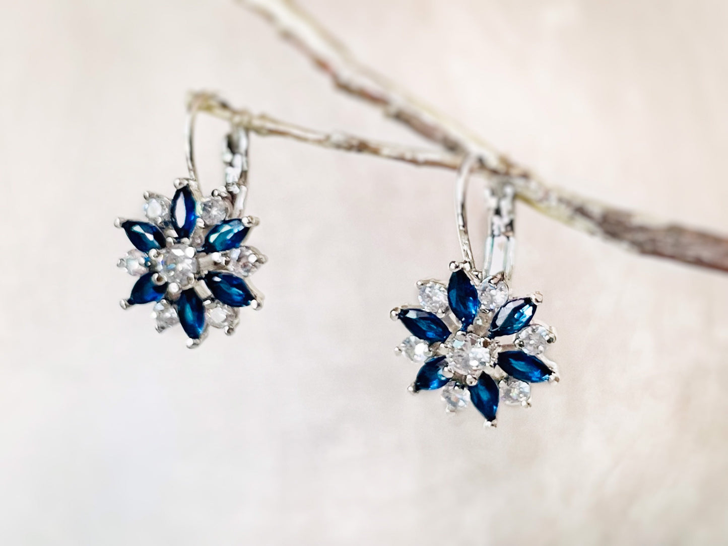 Sapphire flower leverback earrings 18k white gold, bridal earrings, gift for her, gift for mom, September birthstone, birthday gift