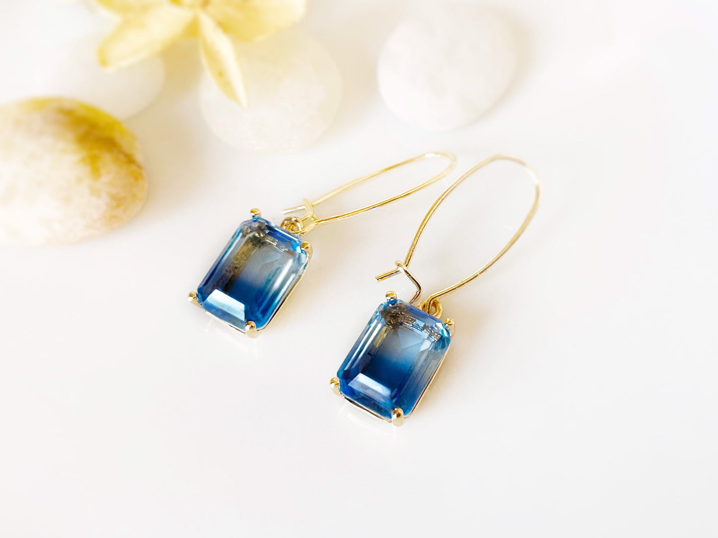 Bicolor sapphire emerald cut earrings in 14K gold filled, Gradient blue sapphire crystals, gift for her, gift for mom