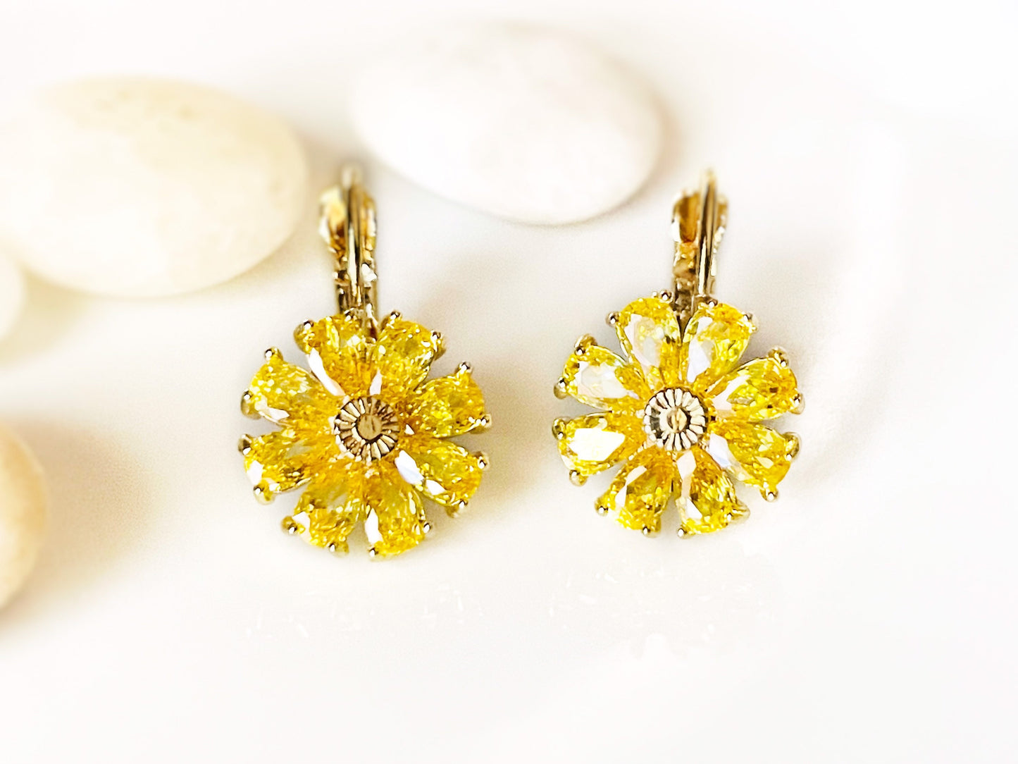 Citrine daisy leverback earrings, yellow gemstone flower earrings, November birthstone earrings, gift for mom, gift for her