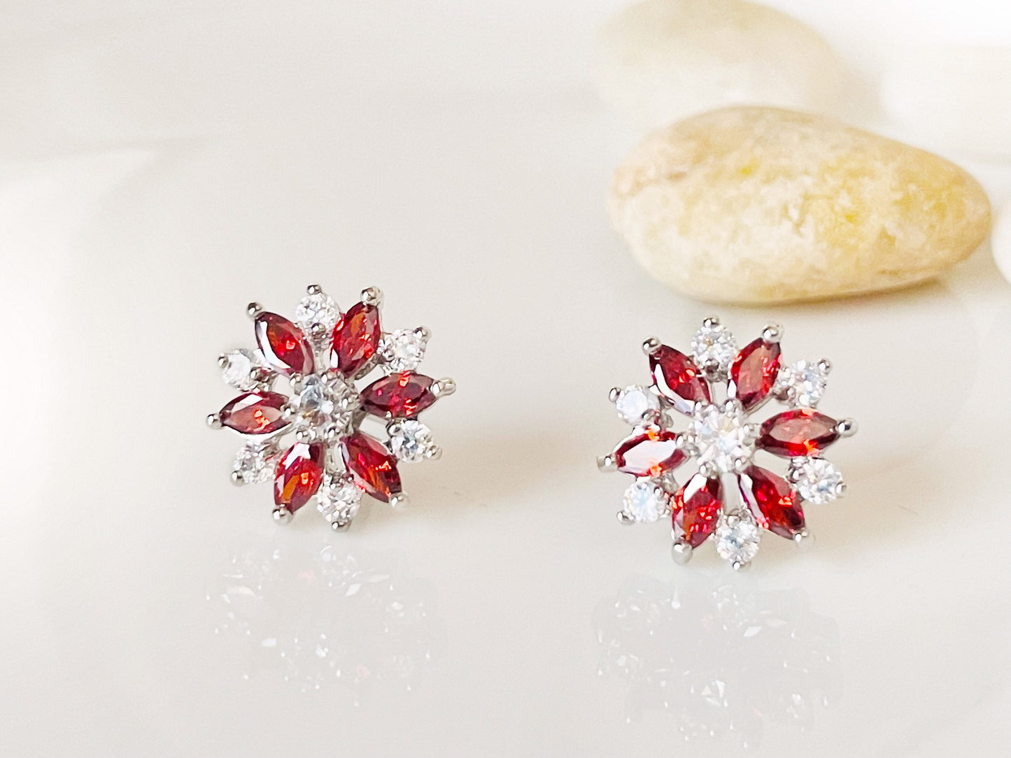 Garnet stud earring studs in 18k white gold, red gemstone flower studs, snowflake earrings, gift for her, gift for mom, January birthstone