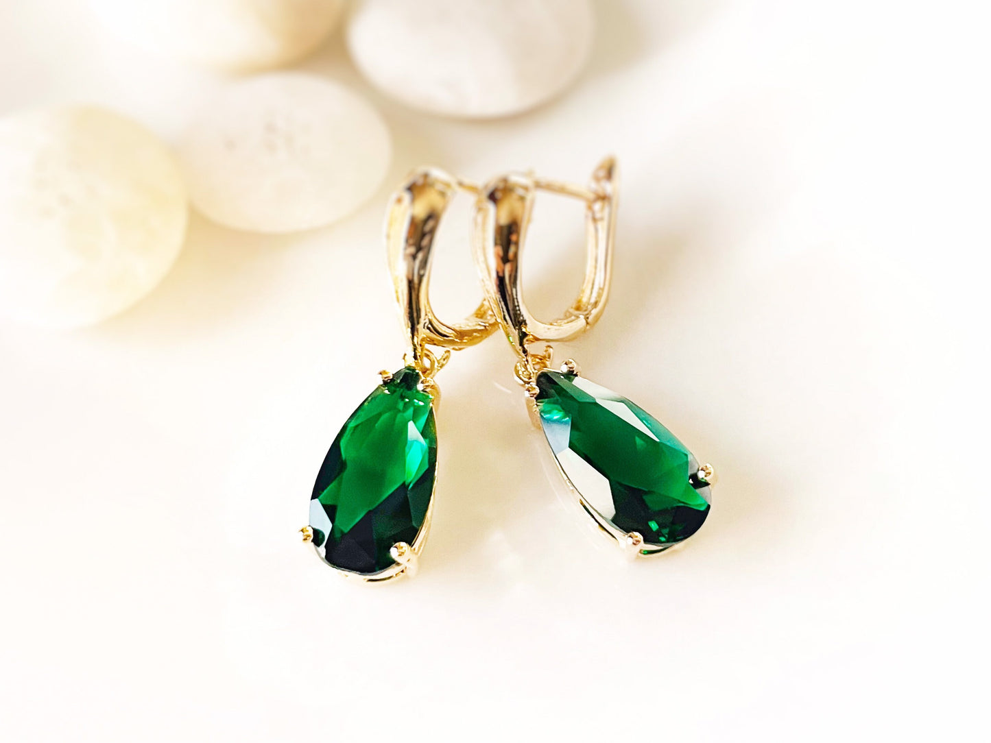 Teardrop emerald earring white gold, green gemstone drop earrings, bridesmaids earrings, gift for her, for mom, May birthstone