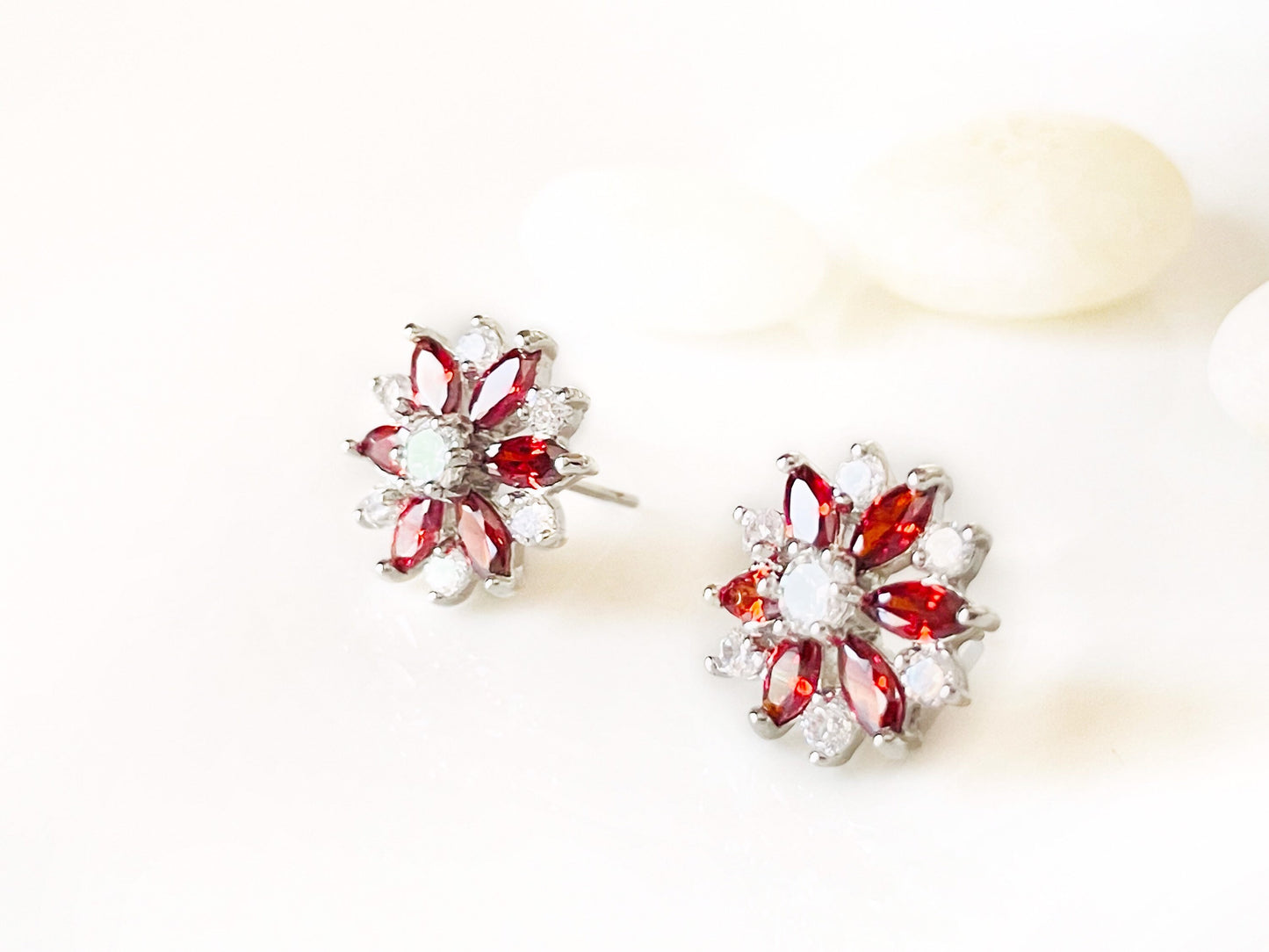 Garnet stud earring studs in 18k white gold, red gemstone flower studs, snowflake earrings, gift for her, gift for mom, January birthstone