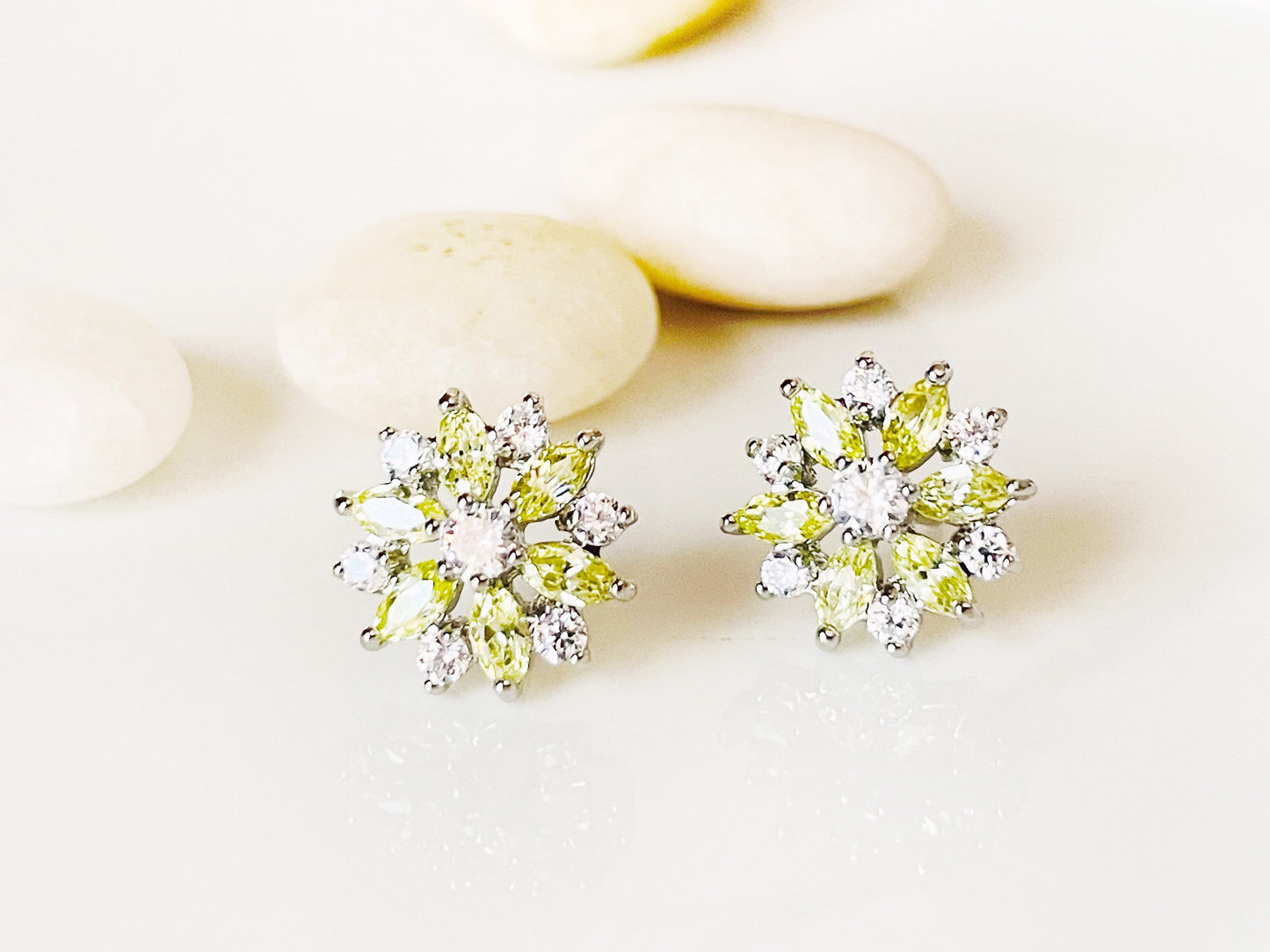 Peridot stud earring studs in 18k white gold, light green gemstone flower studs, snowflake earrings, gift for her, August birthstone