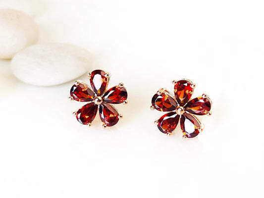 Garnet flower stud earrings rose gold, red gemstone flower studs, gift for her, gift for mom, January birthstone