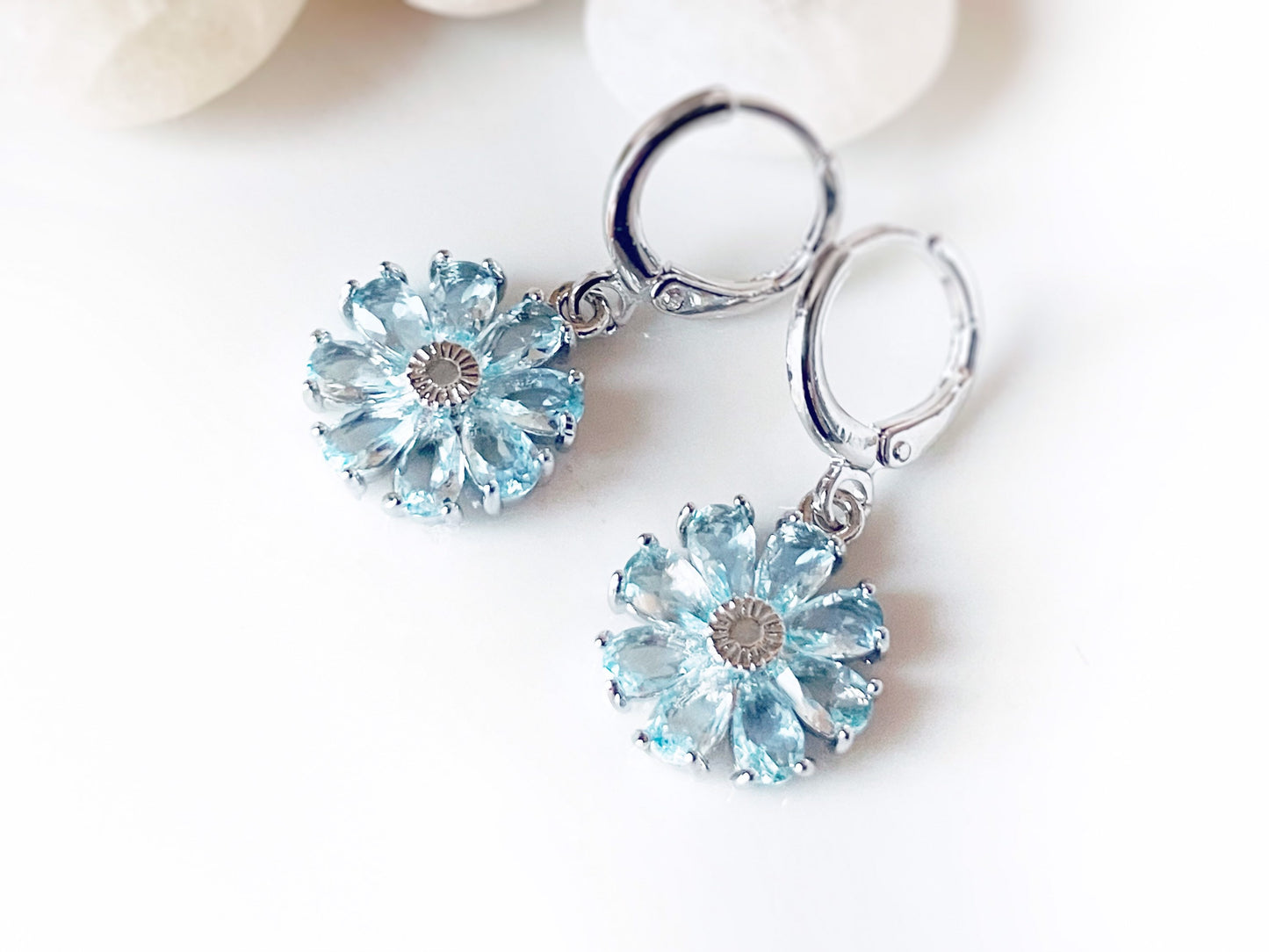 Aquamarine daisy 2pc jewelry set, light blue gemstone flower dangle earrings, aquamarine earring necklace gift set, March birthstone