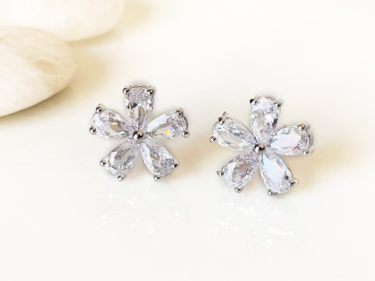 Small whites sapphire flower stud earrings, white gemstone flower studs, gift for her, gift for girls, April birthstone