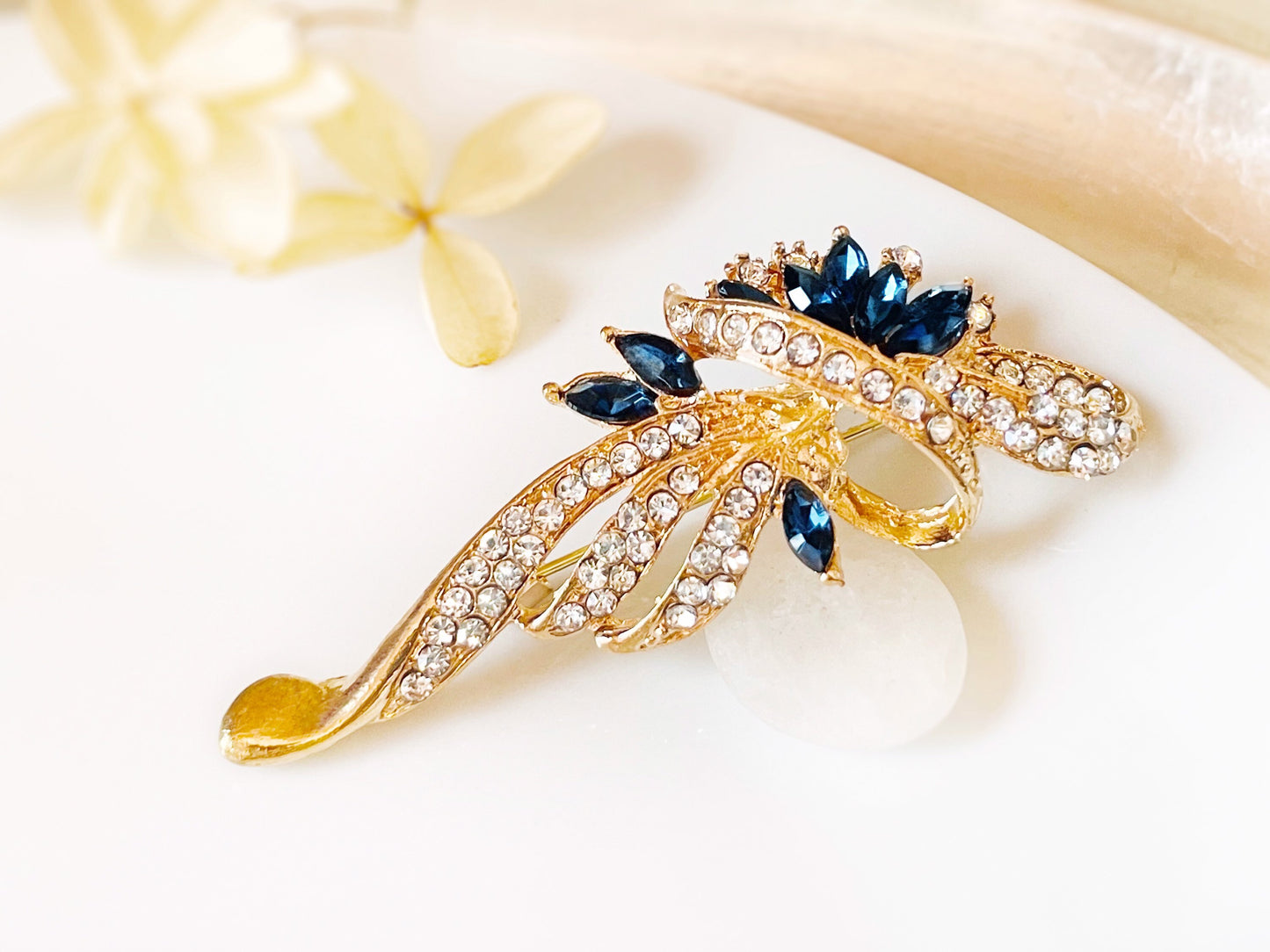 Blue sapphire crystal brooch gold, blue and white crystal flower bouquet pin brooch, gift for mom, gift for her, something blue