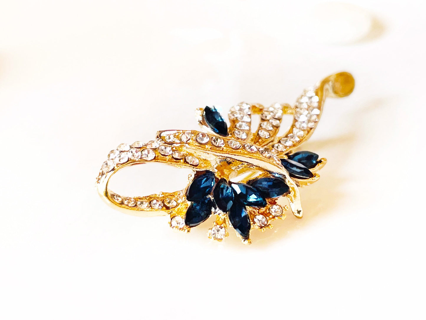 Blue sapphire crystal brooch gold, blue and white crystal flower bouquet pin brooch, gift for mom, gift for her, something blue