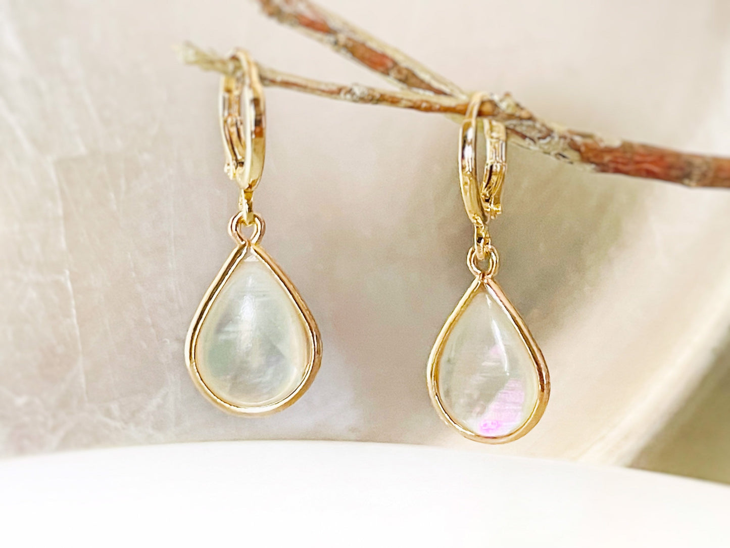 Teardrop black abalone dangle earring 14K gold, dark color abalone drop huggie earrings, gift mom, give for her