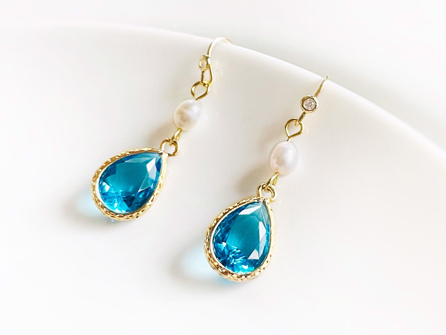 Teardrop blue topaz pearl long dangle earrings gold, blue pearl bridal earrings gold, bridesmaid earrings, gift for her, December birthstone