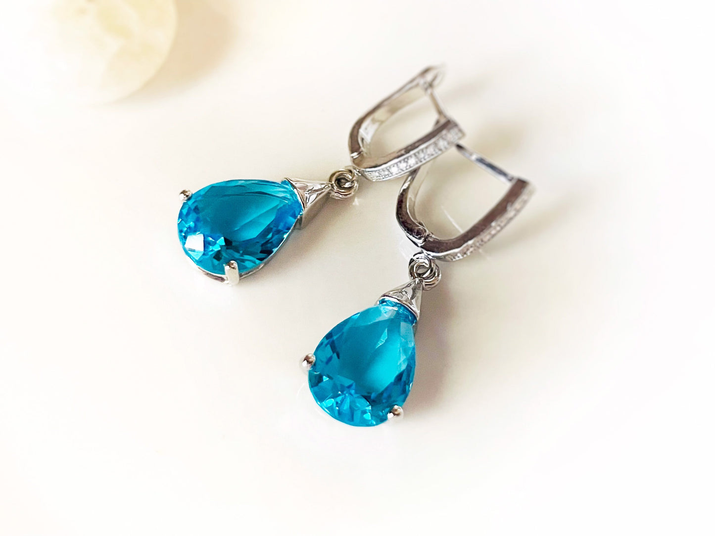 Teardrop blue topaz gemstone dangle earring, blue bridal party earrings, gift for her, gift for mom, December birthstone