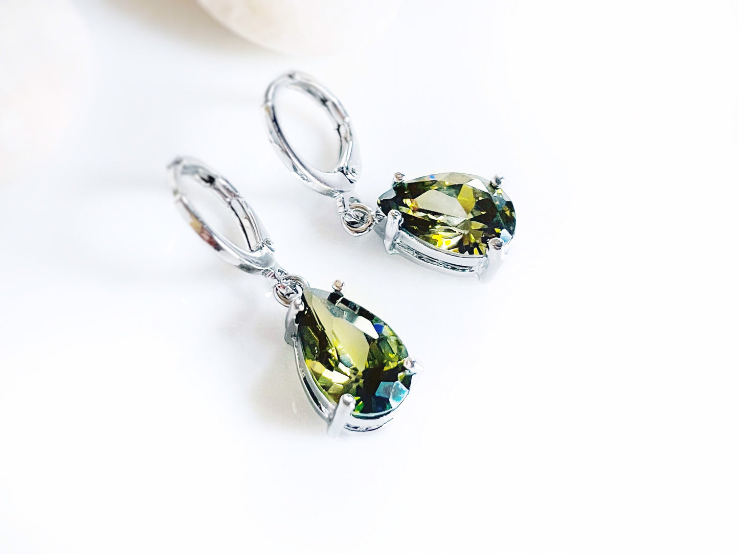 Peridot teardrop dangle earrings, green gemstone drop earrings, August birthstones, gift for her, gift for mom,