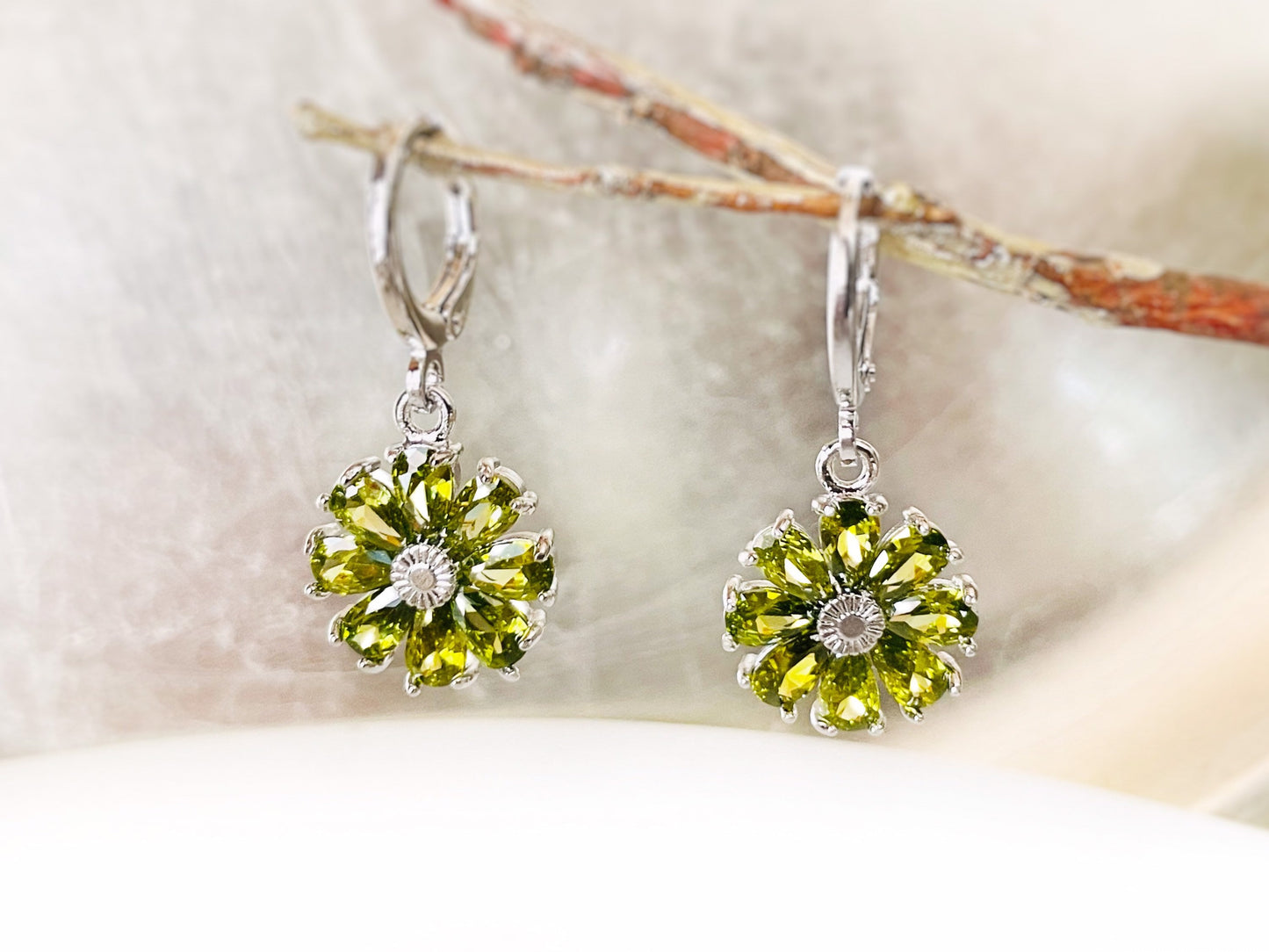 Peridot daisy dangle earrings, olive green gemstone flower 2pc jewelry set, green earring necklace gift set, August birthstone, gift for her